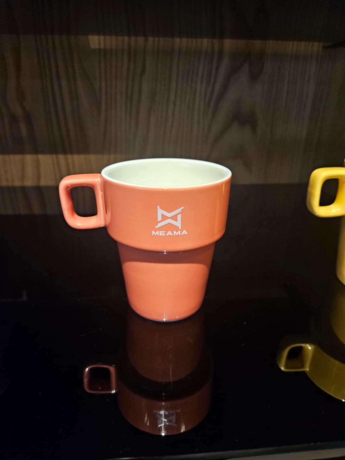 ფაიფურის ჭიქა - სტაფილოსფეერი