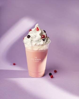 ცივი ჩიზქეიქ კაპუჩინო